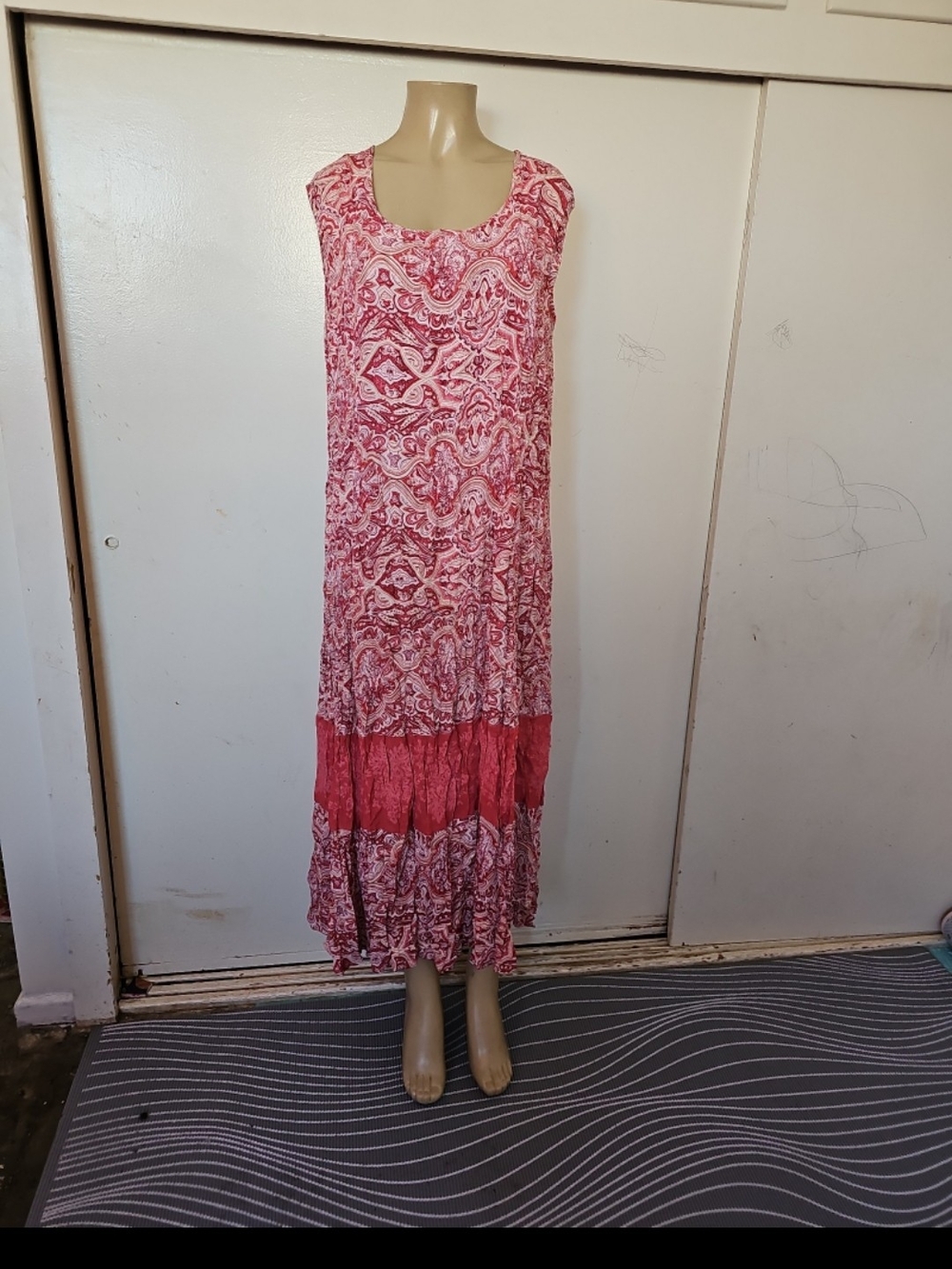 Sleeveless Pink Patterned Tiered Maxi Dress